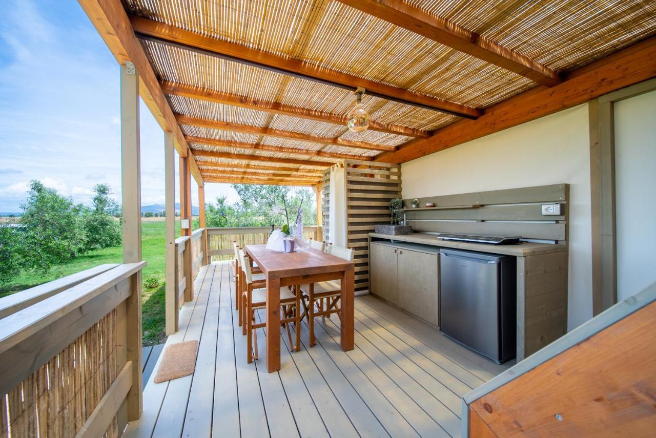 Hotel Glamping Gli Etruschi Piombino Exterior foto