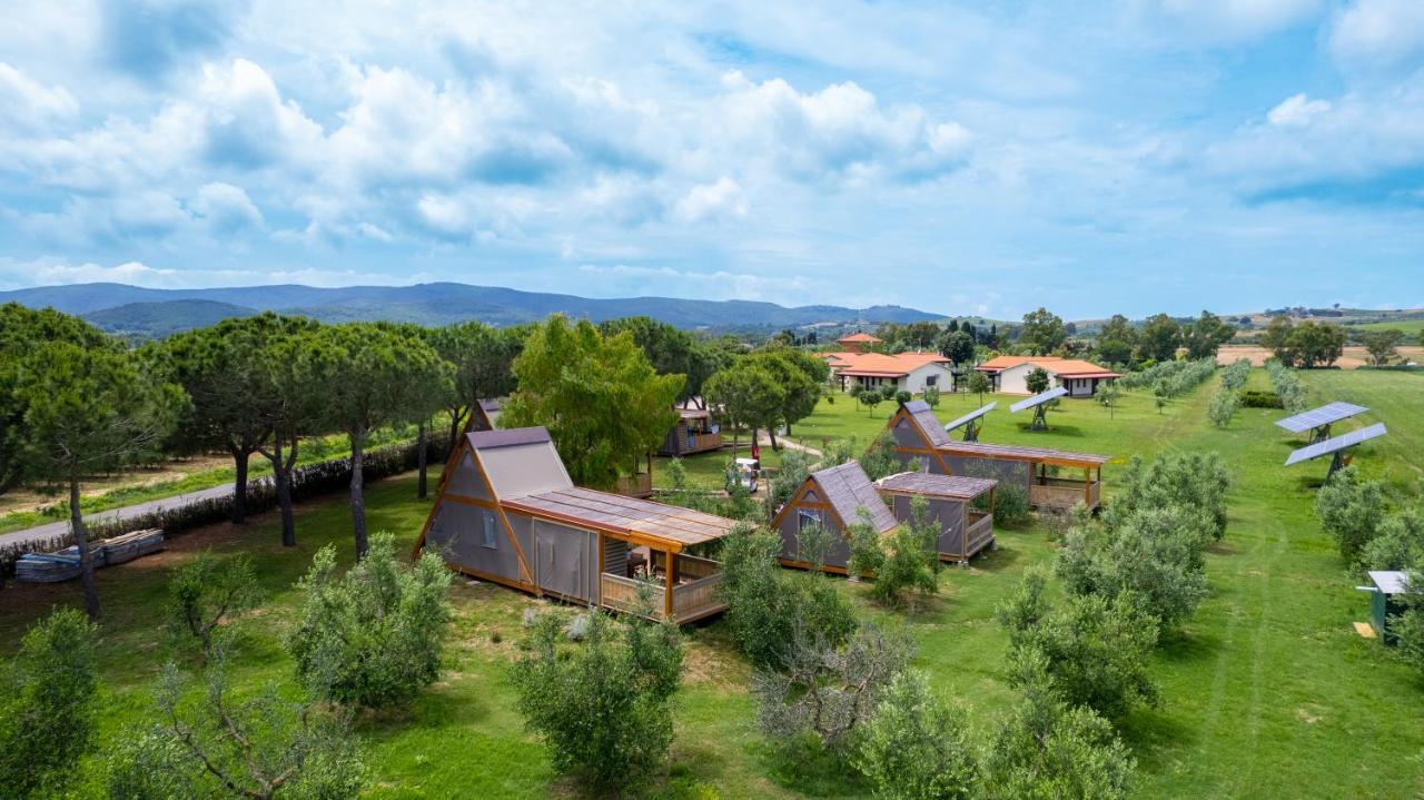 Hotel Glamping Gli Etruschi Piombino Exterior foto